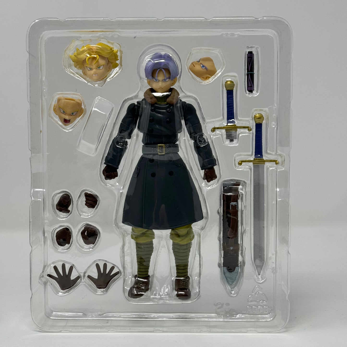 Bandai Tamashii Nations S.H. Figuarts Trunks "Dragon Ball: Xenoverse" Action Figure - USED