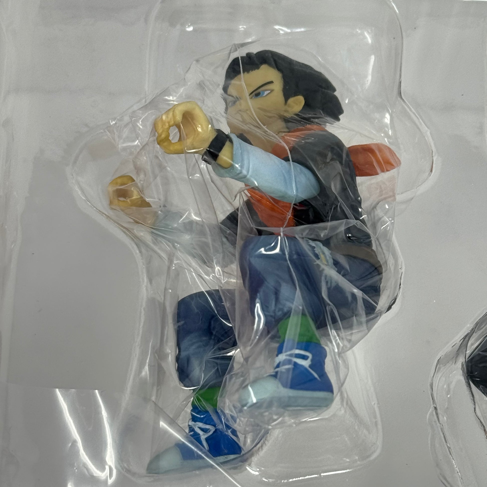 DRAGON BALL Z Desktop Real McCoy Androids No.17 & No.18 Megahouse Red Ribbon EUR 265,00 - FR DRAGON BALL Z Desktop Real McCoy Androids No.17 & No.18 Megahouse Red Ribbon EUR 265,00 - FR